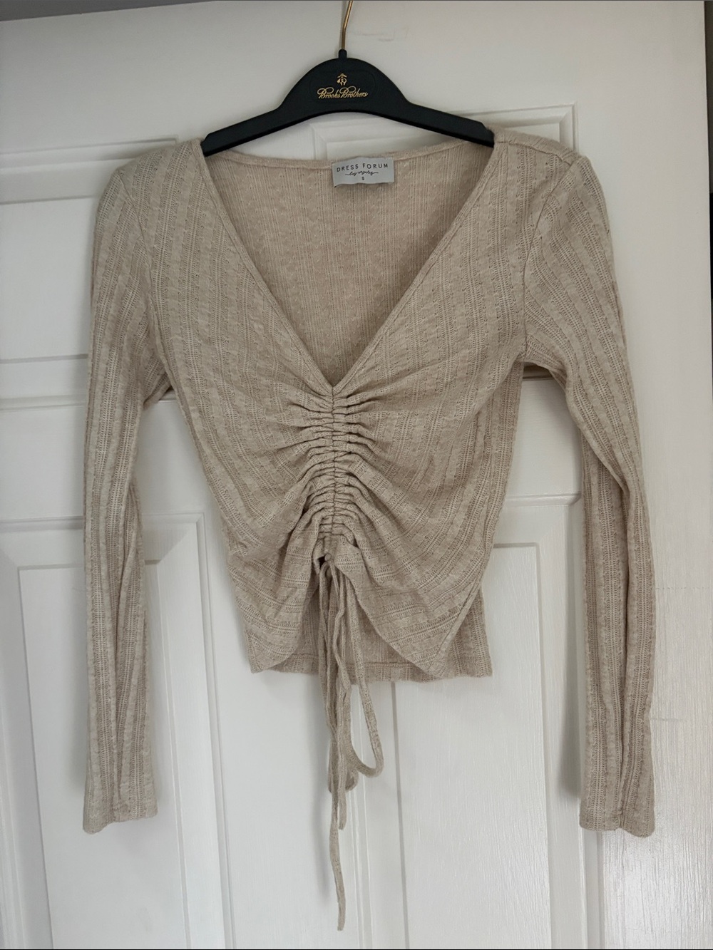 Dress Forum Beige Ruched V-Neck Long Sleeve Ribbed Top